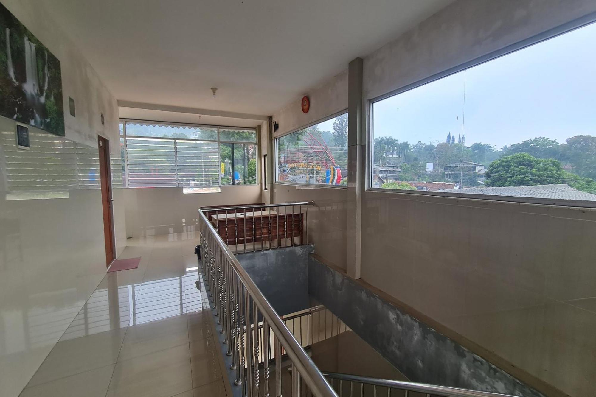 Capital O 93250 Hotel Tirta Kencana 2 Baturaden Banyumas Exterior foto